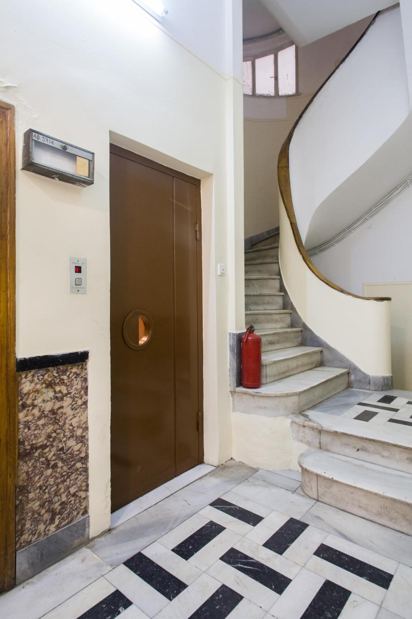 Apartments Historical Center Athènes Extérieur photo